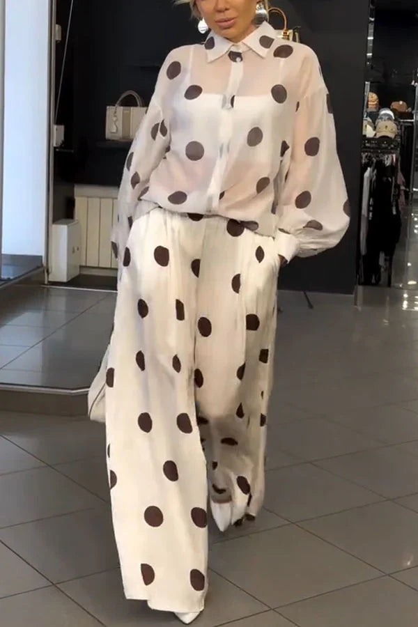 Conjunto TINA, de dos piezas, diseño lunares.