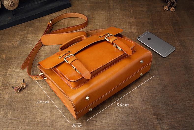 Bolsos ROMA cruzados de cuero curtido vegetal hechos a mano para hombre.