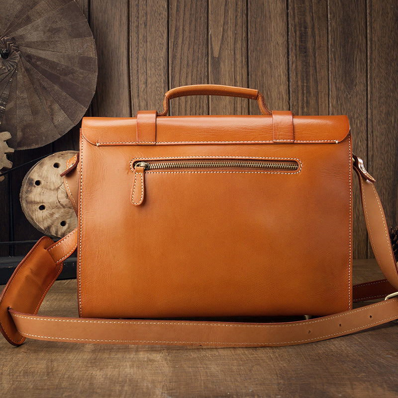 Bolsos ROMA cruzados de cuero curtido vegetal hechos a mano para hombre.