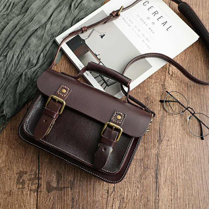 Bolso bandolera MILI Cambridge de cuero curtido vegetal hecho a mano