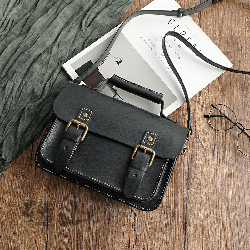 Bolso bandolera MILI Cambridge de cuero curtido vegetal hecho a mano