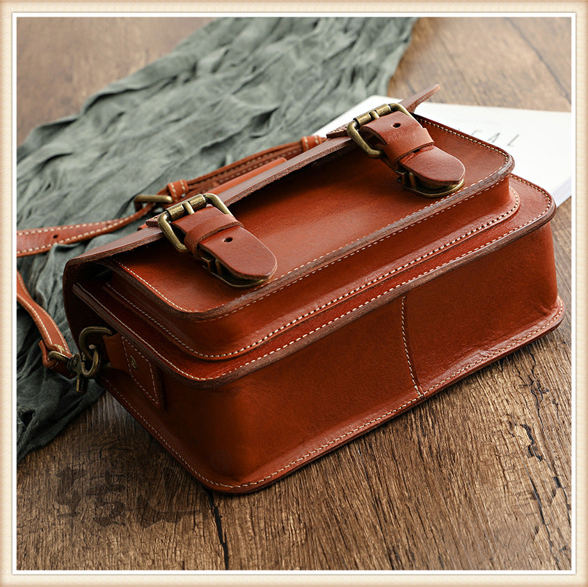 Bolso bandolera MILI Cambridge de cuero curtido vegetal hecho a mano