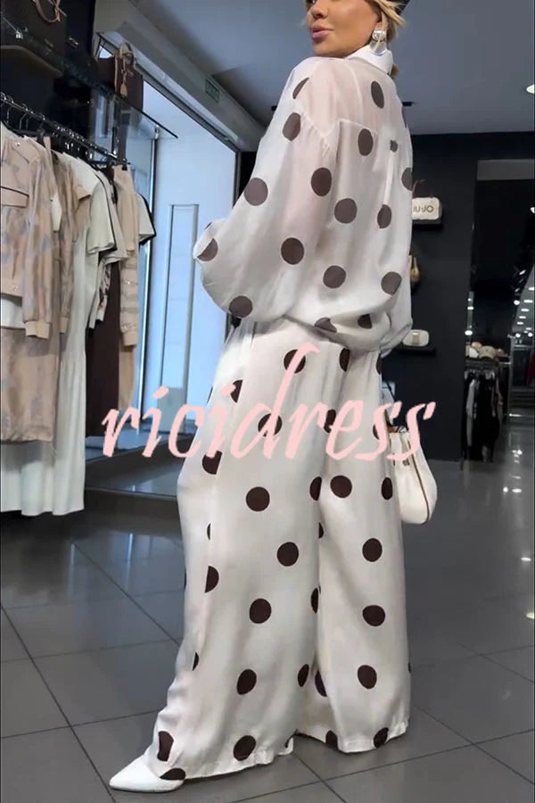 Conjunto TINA, de dos piezas, diseño lunares.