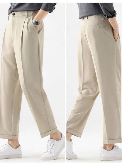Pantalón YORK de corte recto con pinzas, básico y liso de hombre.