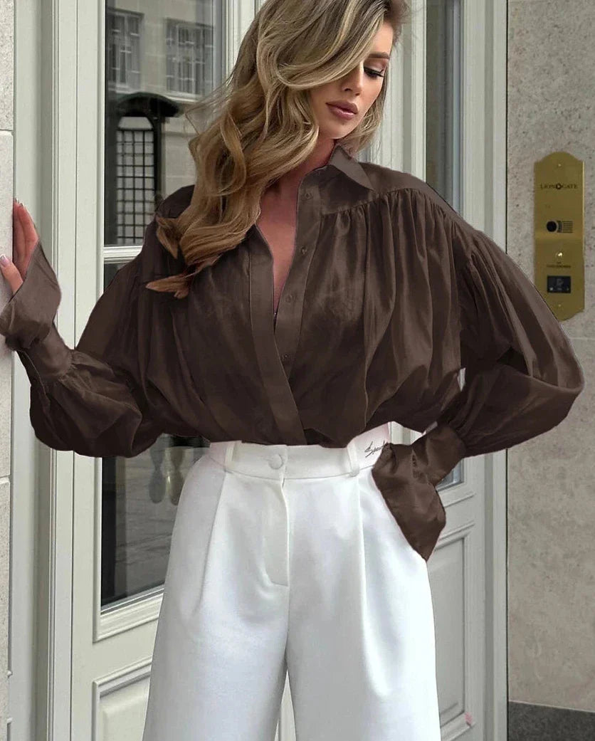 Camisa blusa BIANCA, con volantes, liviana, elegante, manga larga.