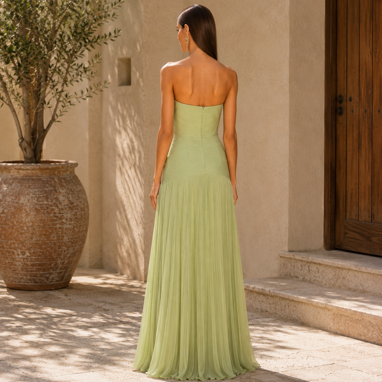 Vestido ALDANA con diseño de hombros descubiertos.