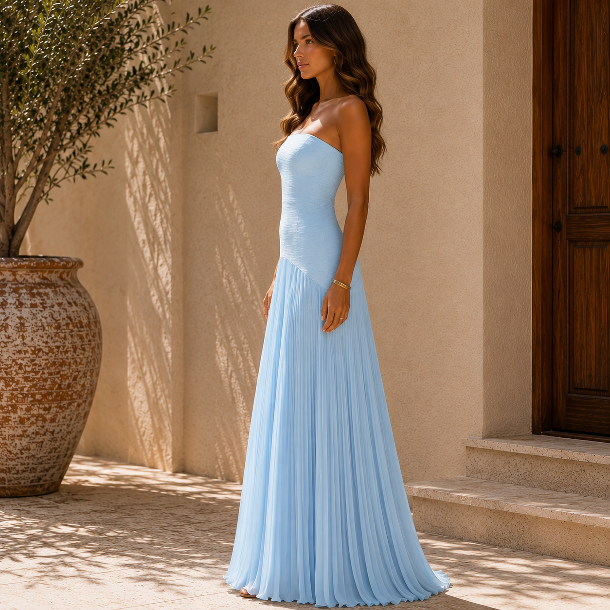 Vestido ALDANA con diseño de hombros descubiertos.