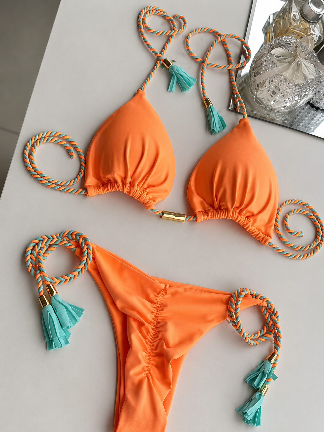 Bikini DUAL CANDY, con tirantes ajustables.