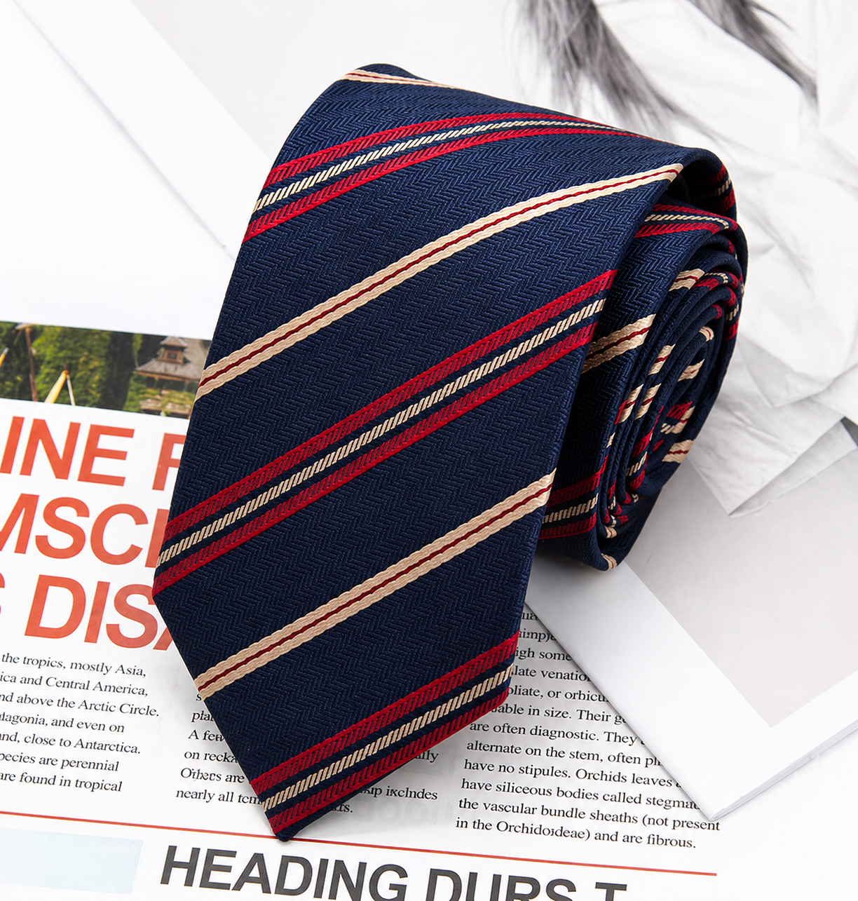 Corbata Unisex de Rayas | Corbata Elegante y Moderna para Hombre y Mujer
