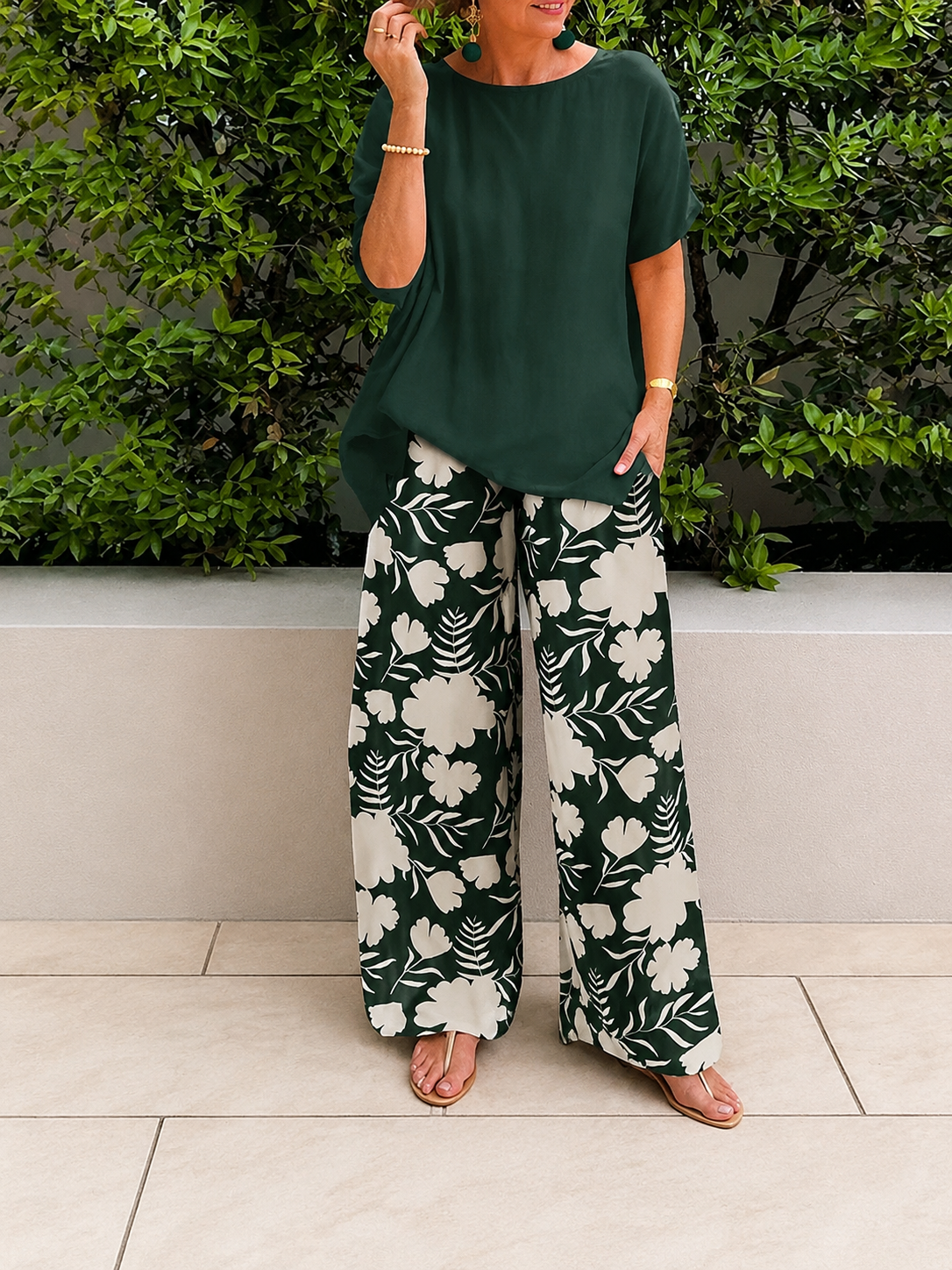 Conjunto SILVIA, remera elástica y pantalón de algodón elástico con estampado floral. 🎁🎁CHAL DE REGALO🎁🎁!