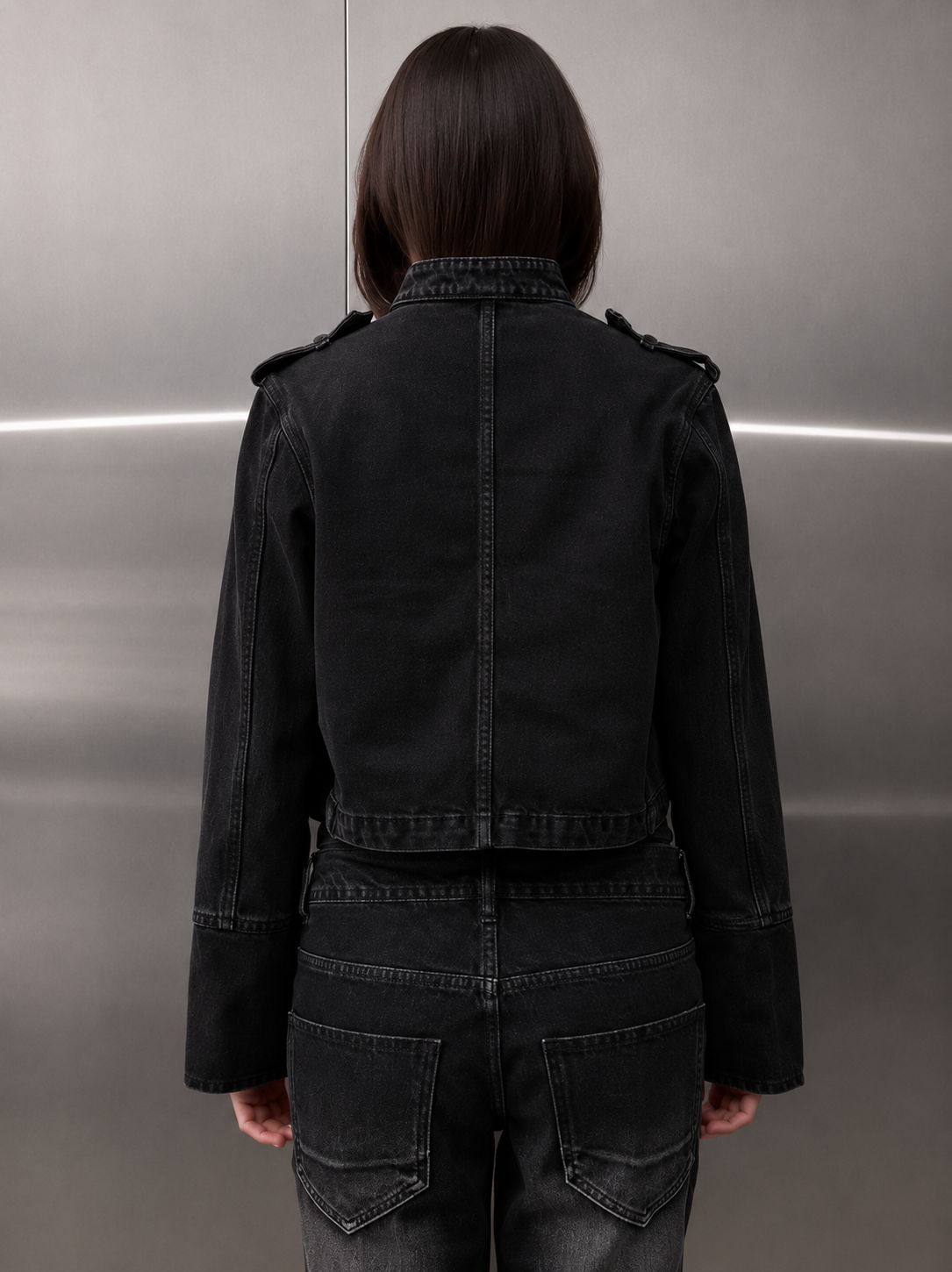 Chaqueta SOLANA estilo militar de denim, mezclilla.