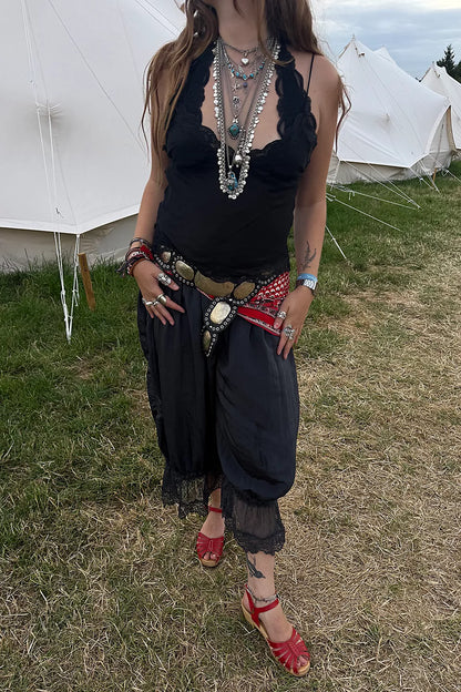 Pantalón bombacho DELFINA, tipo aladino. Tendencia 2026
