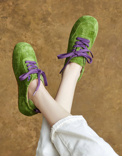 Zapatillas LARA todo andar con cordones, boodles de gamuza. Tendencia 2026