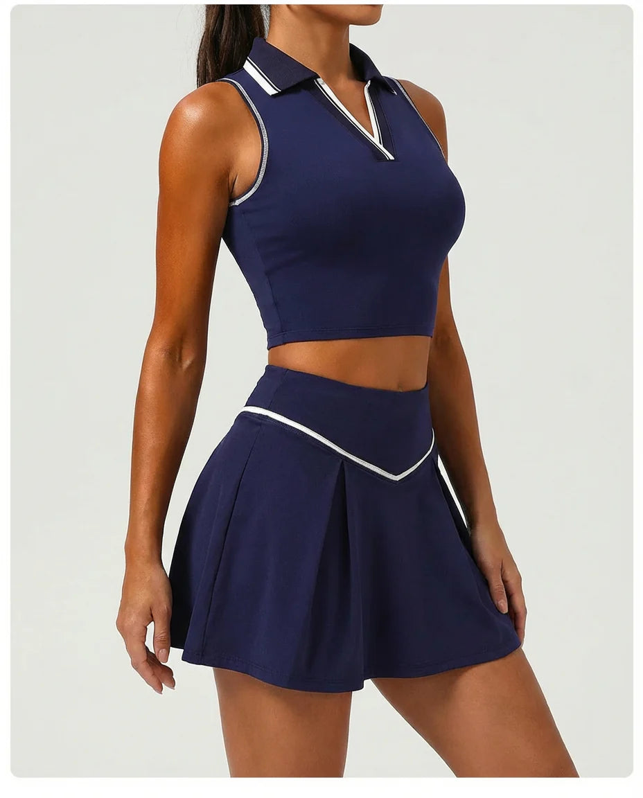 Conjunto deportivo ARALUZ, tenis, top y falda.