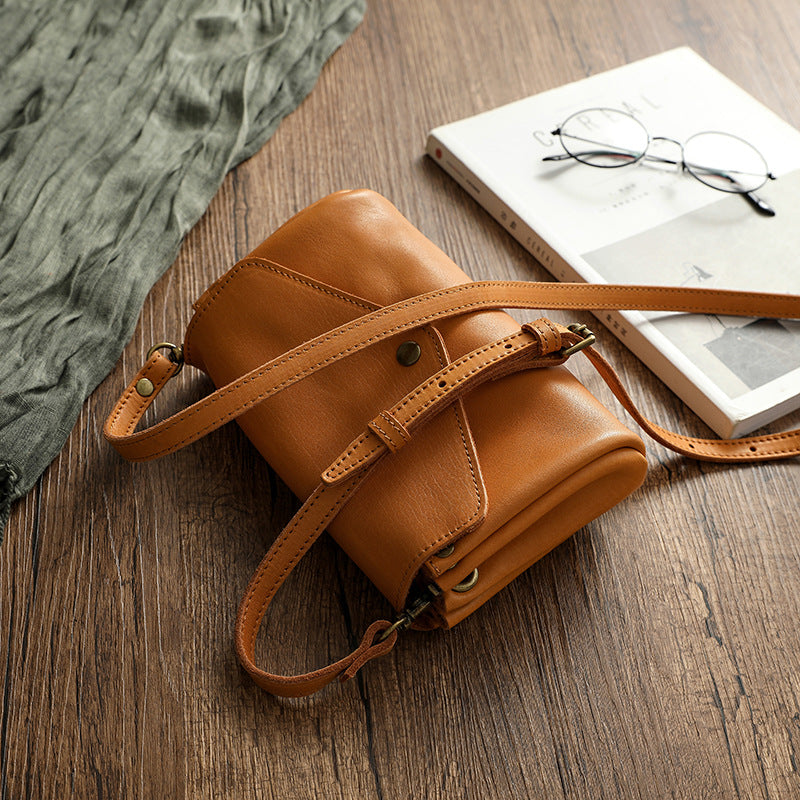 Bolso JAZ pequeño de piel curtida vegetal para mujer.
