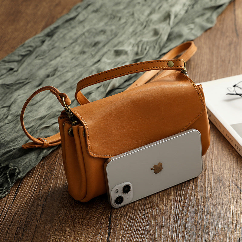 Bolso JAZ pequeño de piel curtida vegetal para mujer.