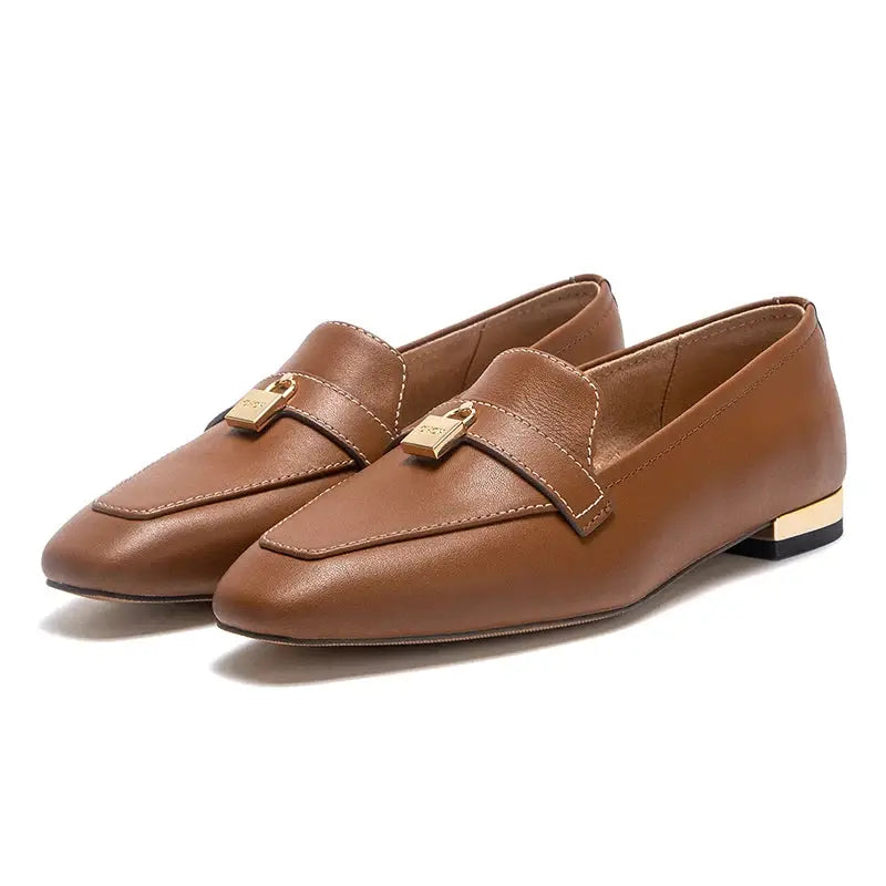 Mocasines KILA de cuero para mujer.