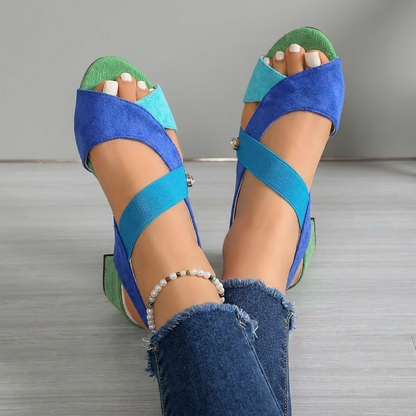 Sandalias SARA, elegantes, estables e increíblemente cómodas.