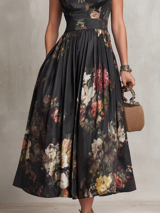 Midi vestido ELEGANCIA ORIENTAL de satén plisado con escote en forma de ojo de cerradura.