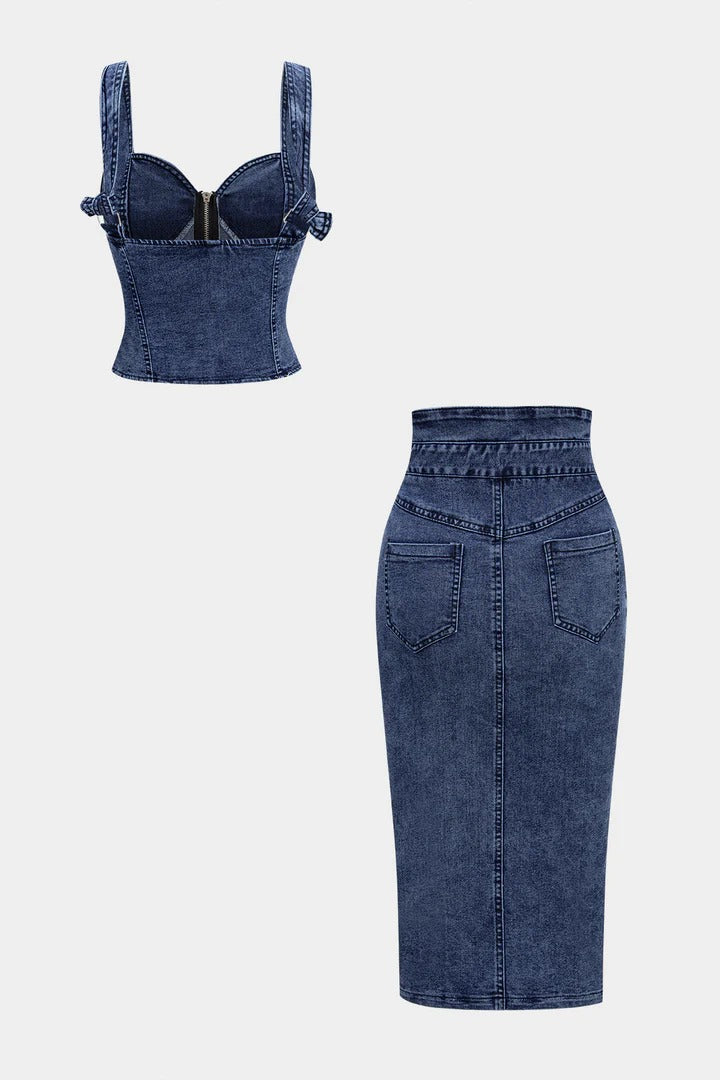 Conjunto IMPERIA denim de top vaquero con cremallera y falda con botones y bolsillos.