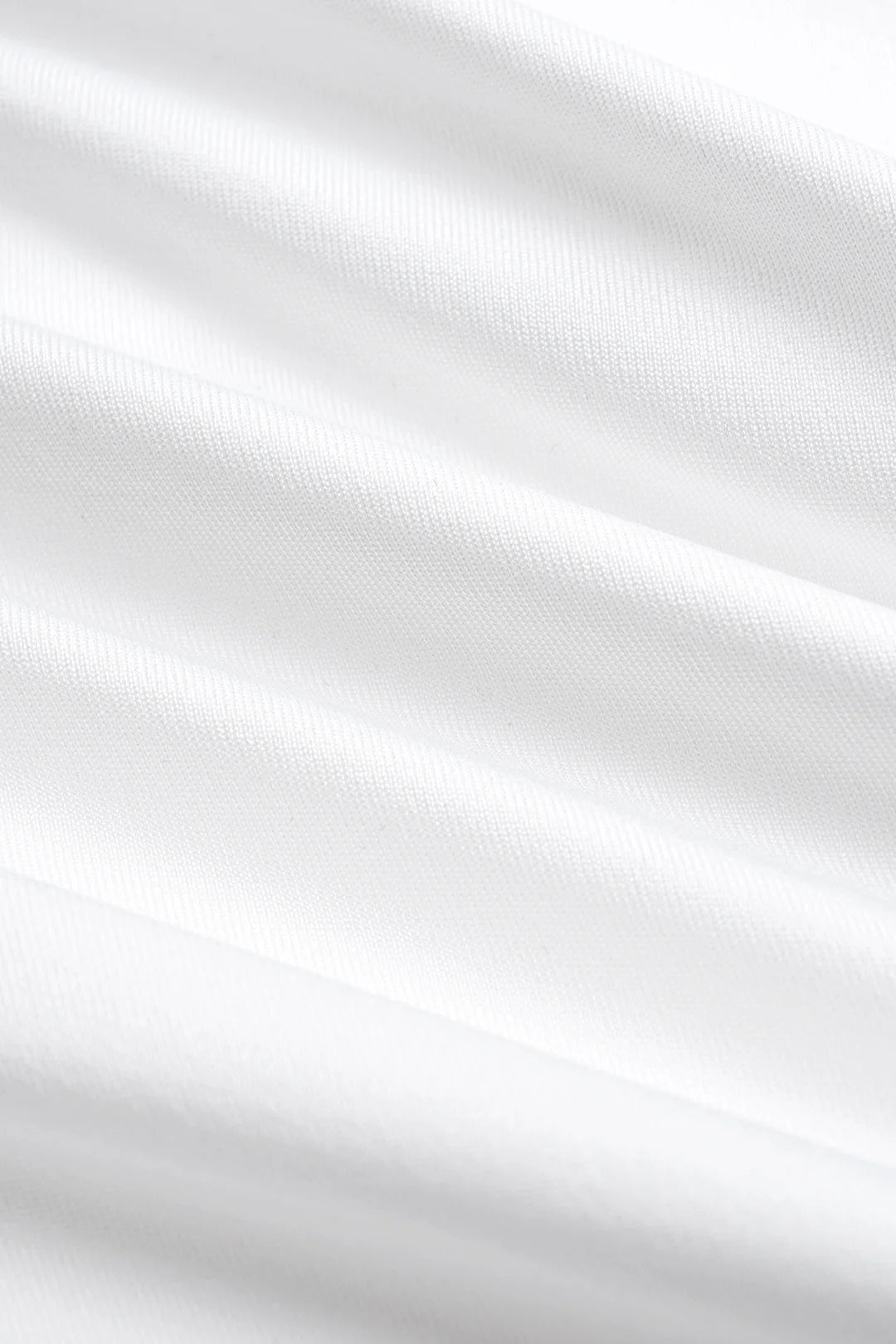 Top DESEO sin mangas metálico con cuello halter y drapeado.