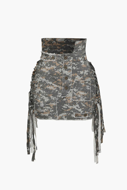 Minifalda COMBAT con flecos y patchwork deshilachado de camuflaje