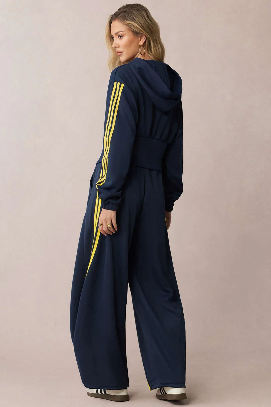 Pantalones TRACK oversize de barril con cordones.