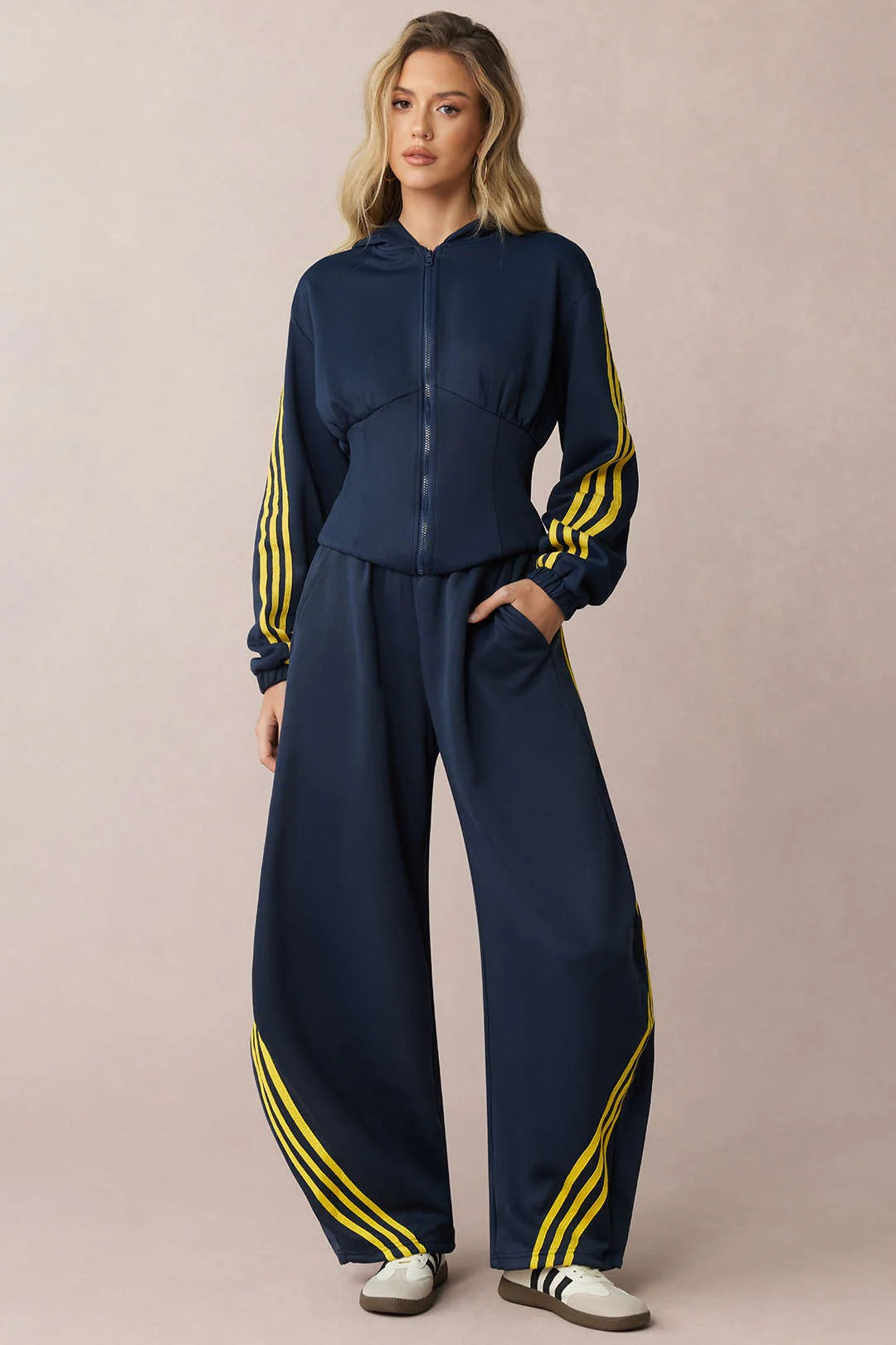 Pantalones TRACK oversize de barril con cordones.