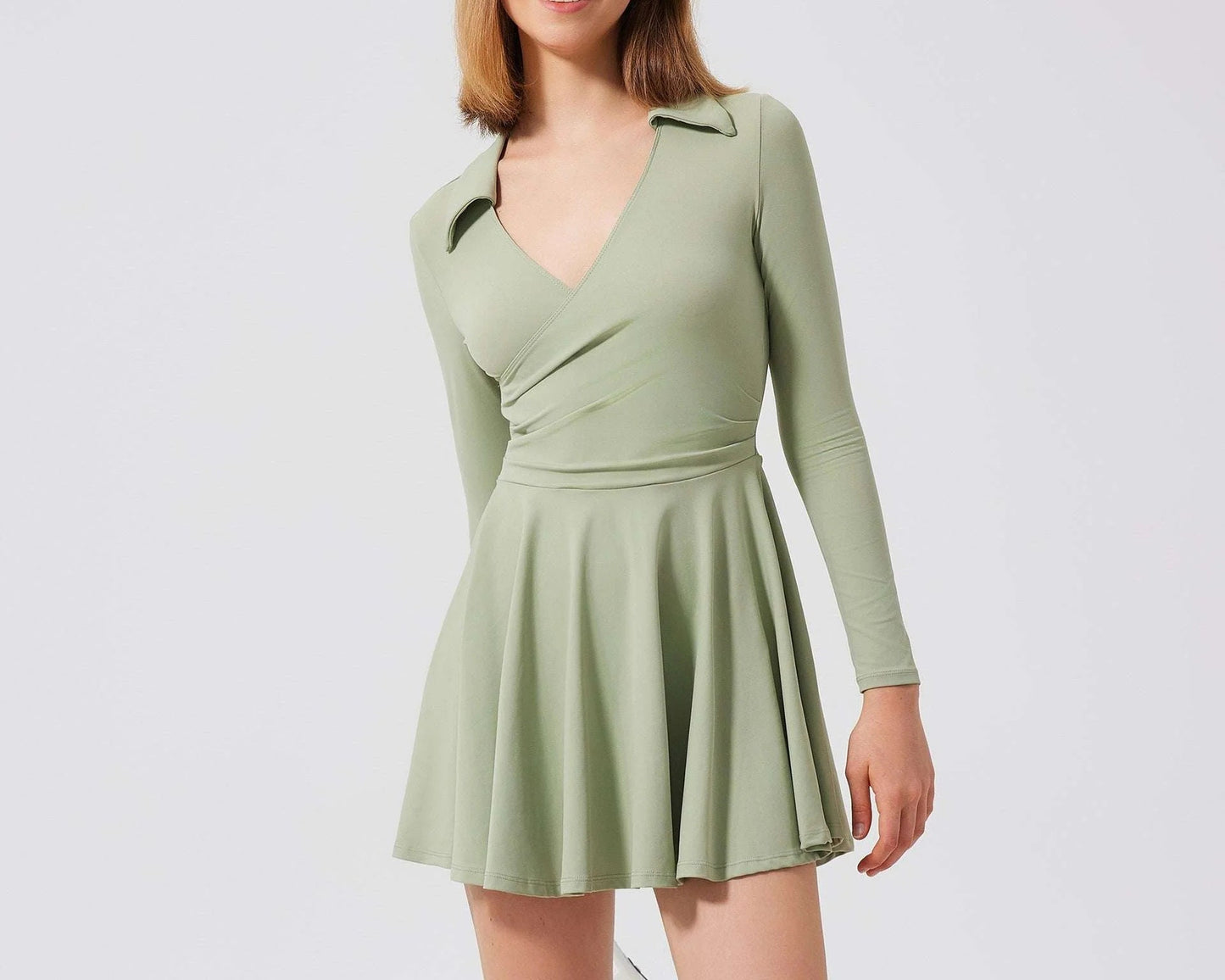 Vestido deportivo MORA, tenis, golf.