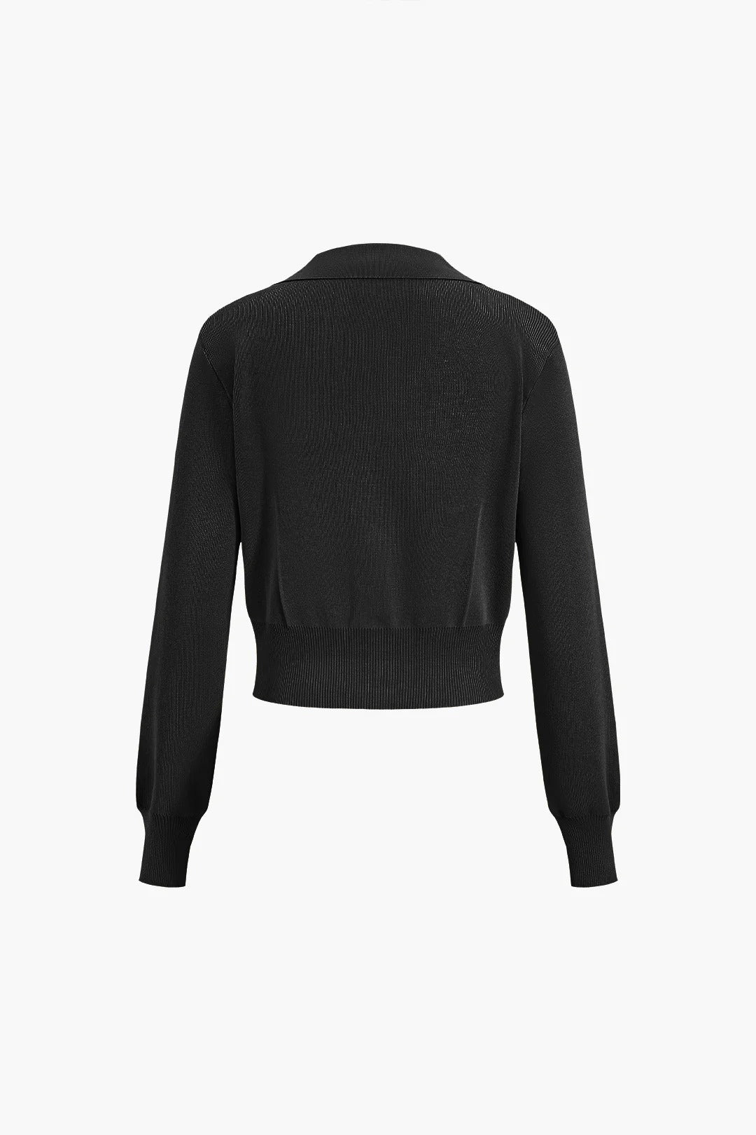Conjunto ATELIER de top corto de punto abotonado y falda larga.