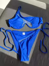 Bikini CASSIA, de 2 piezas, con transparencias.