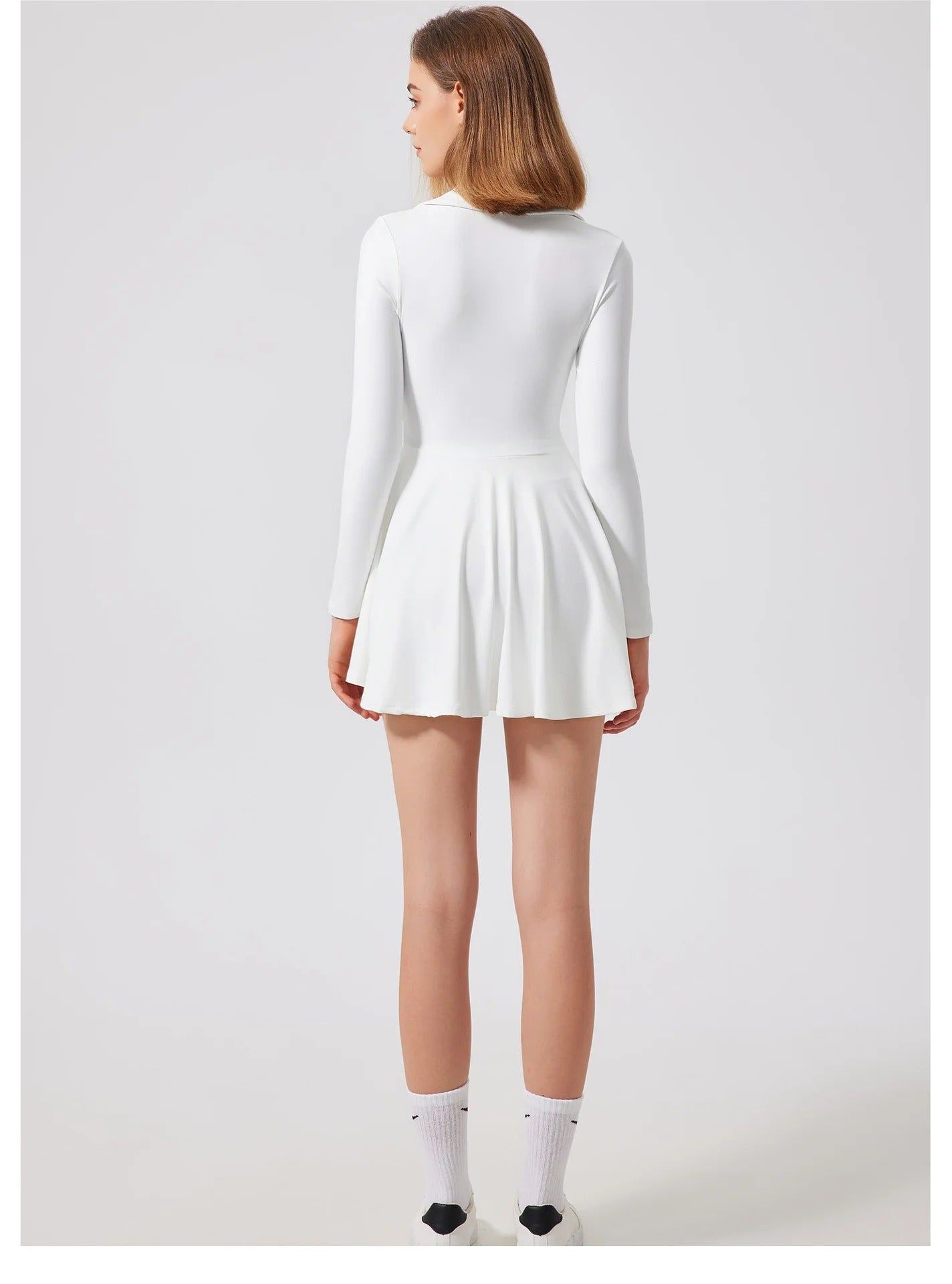 Vestido deportivo MORA, tenis, golf.