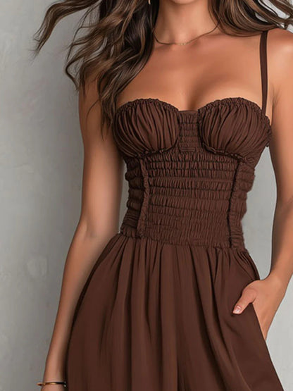 Mono Terranza bohemia, con top fruncido, pierna ancha y tirantes ajustables