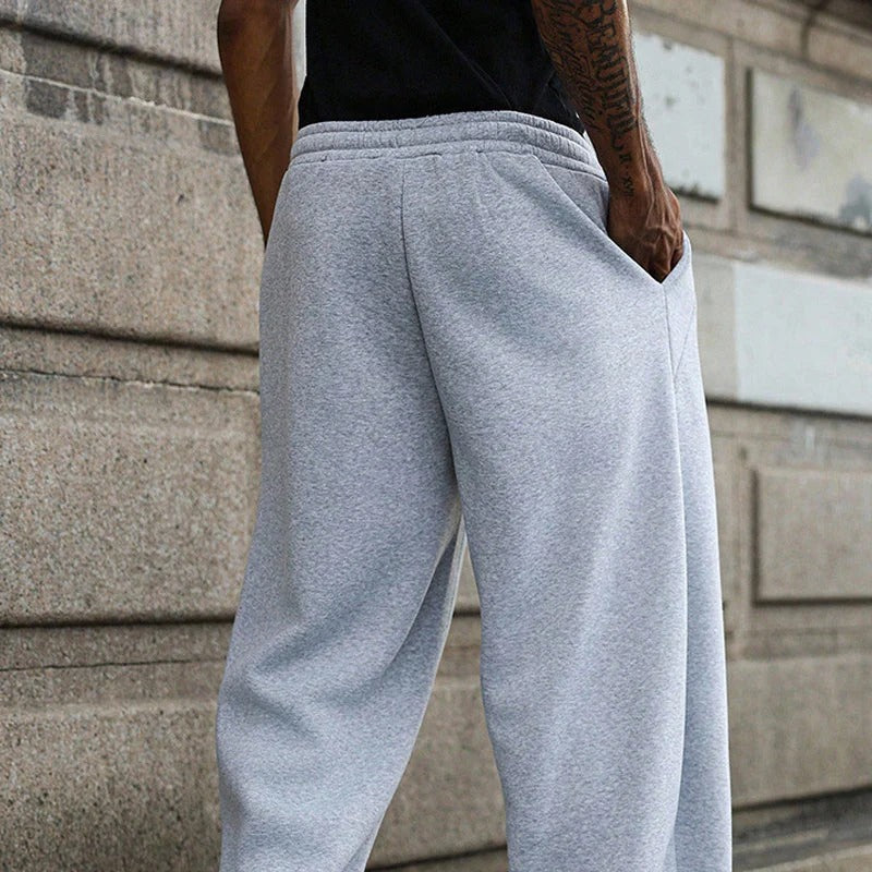 Jogger RELAX, recto, casual y cómodo para hombres, con cordón ajustable.
