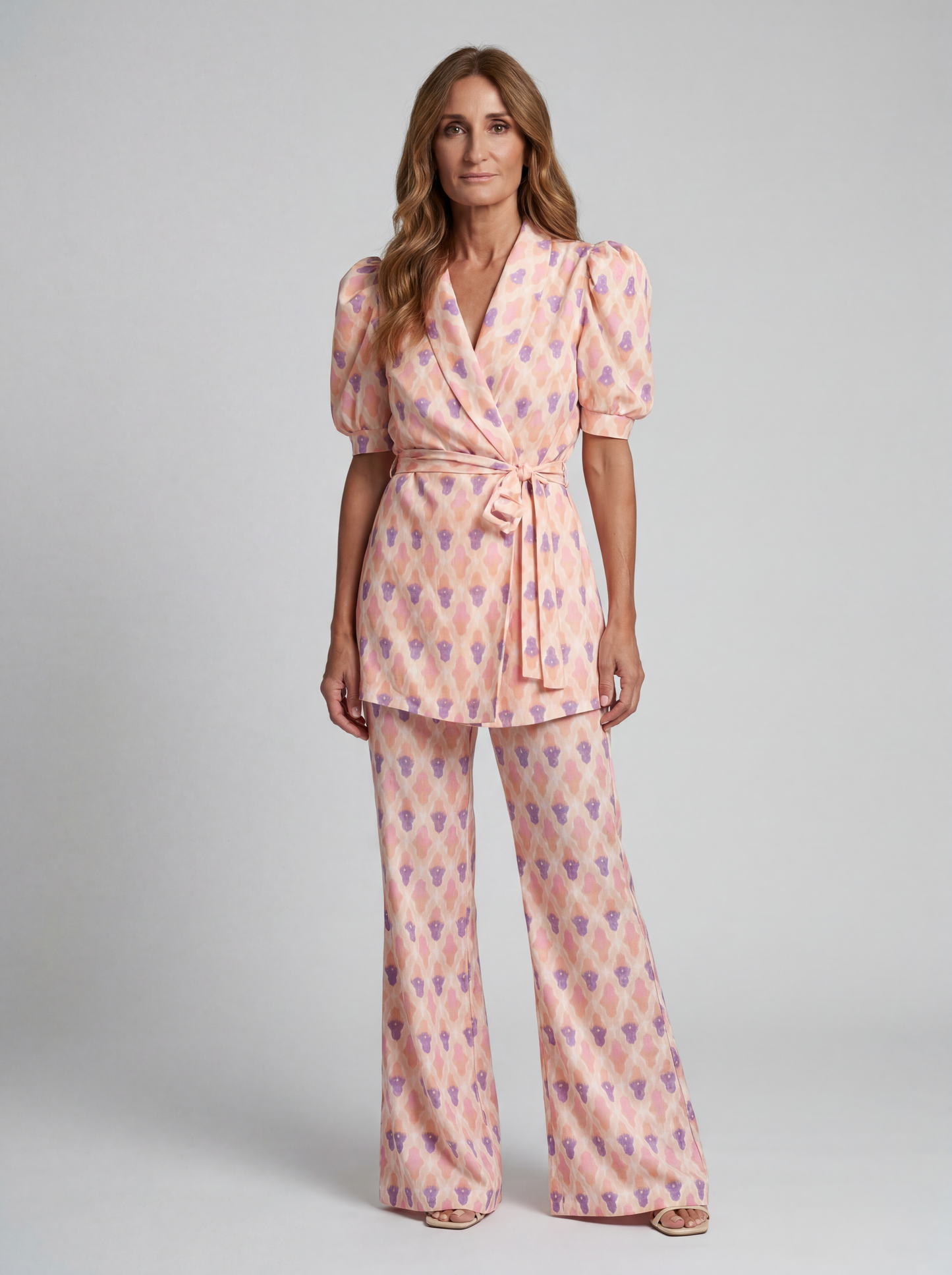 Conjunto ARA Estampado con Blazer y Pantalón Acampanado