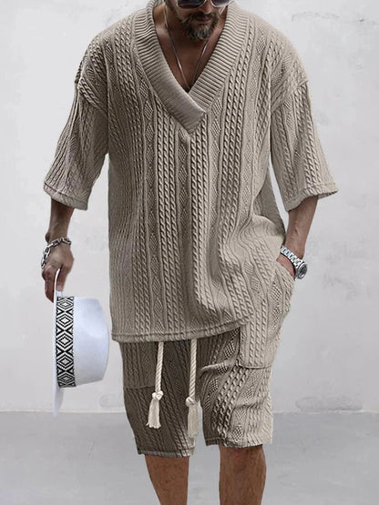 Conjunto LIORÉ Hombre Verano | Set Casual de Punto Manga Corta Cuello V + Shorts