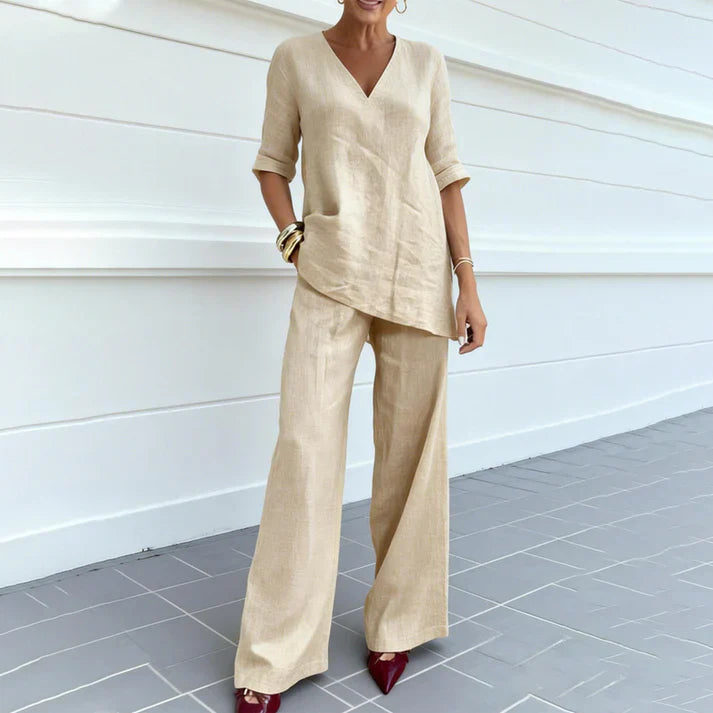 Conjunto MARIA INÉS, de dos piezas.