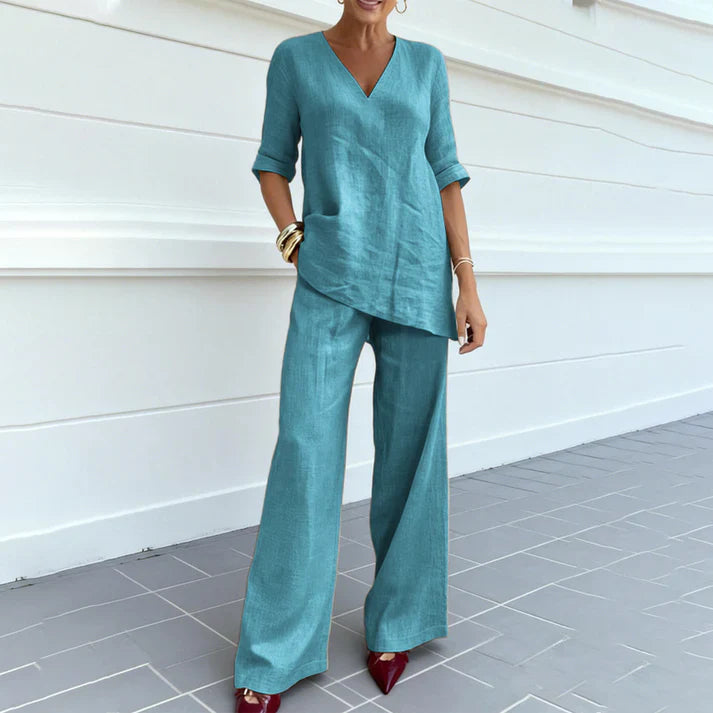 Conjunto MARIA INÉS, de dos piezas.